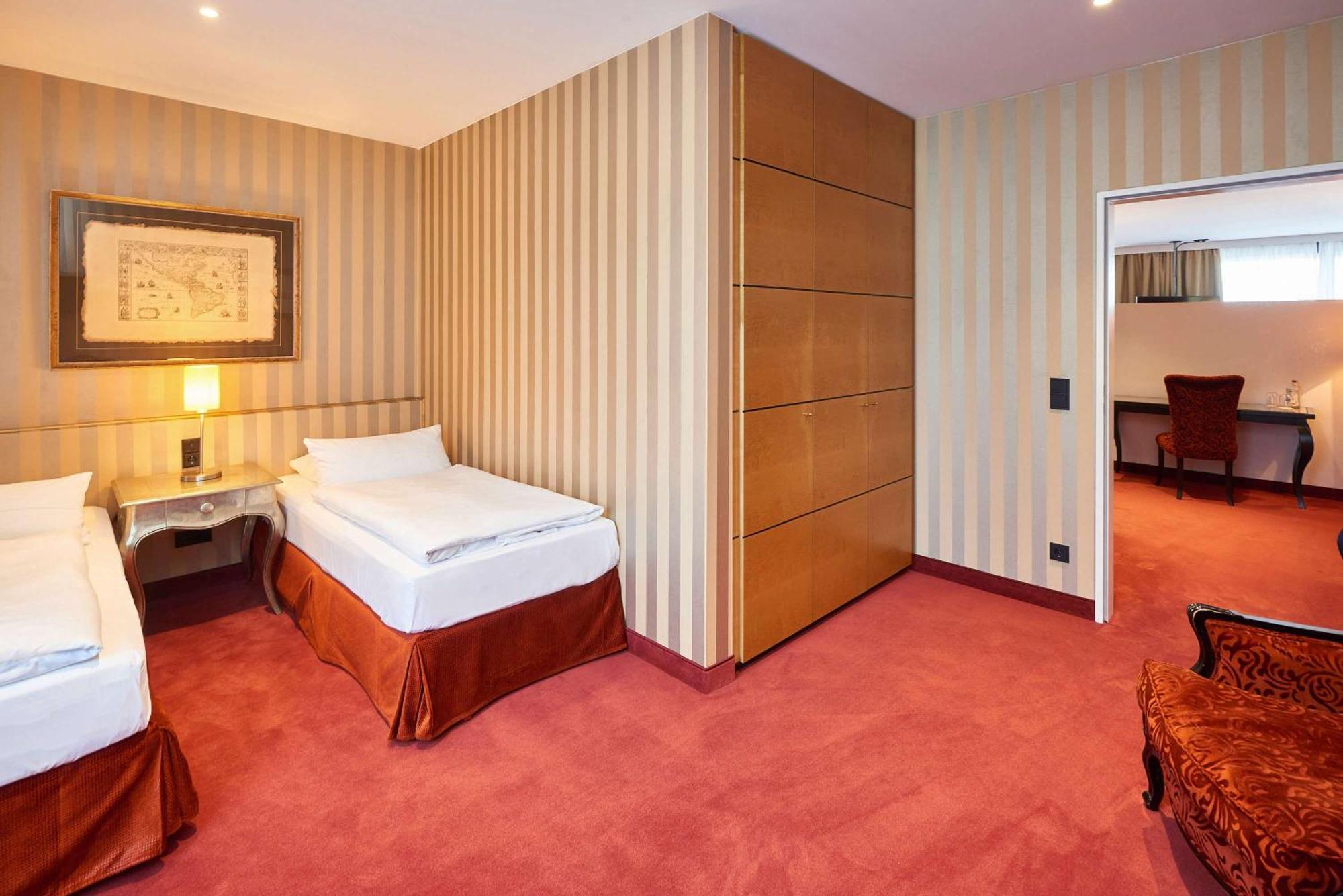 เบสต์ เวสเทิร์น โฮเทล ฮัมบวร์ค อินเตอร์เนชั่นแนล Hotel ฮัมบูร์ก ภายนอก รูปภาพ