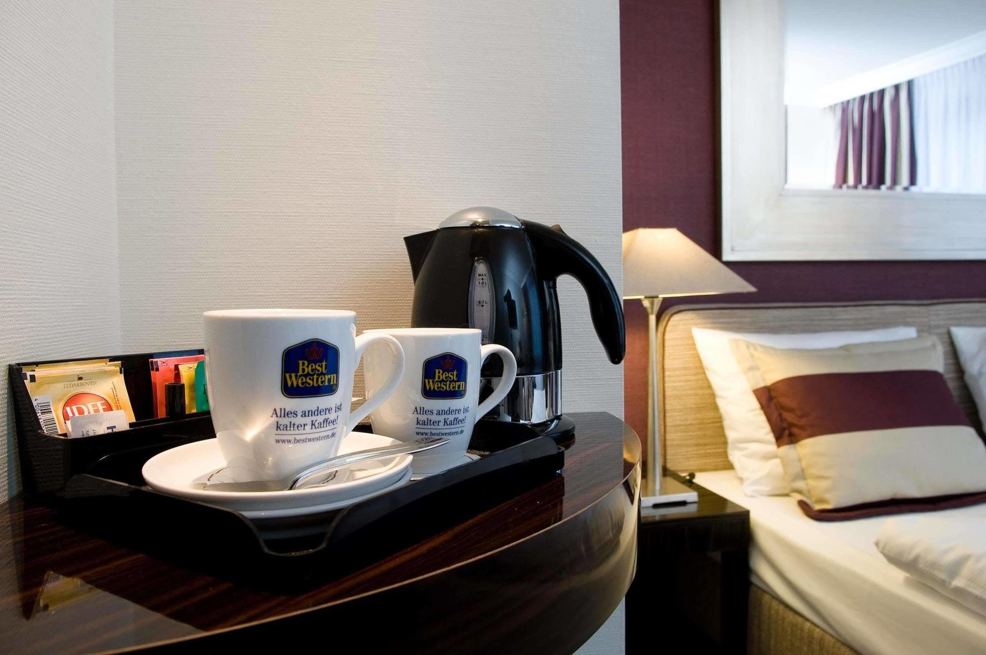 เบสต์ เวสเทิร์น โฮเทล ฮัมบวร์ค อินเตอร์เนชั่นแนล Hotel ฮัมบูร์ก ภายนอก รูปภาพ